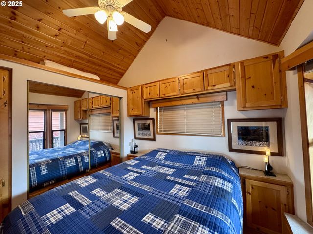 19921 WHALESHEAD Rd U9, Brookings, OR 97415