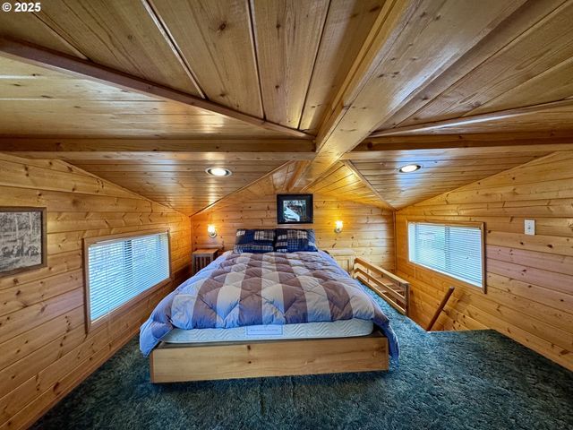 19921 WHALESHEAD Rd U9, Brookings, OR 97415