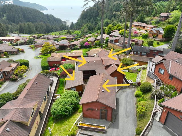 19921 WHALESHEAD Rd U9, Brookings, OR 97415
