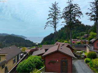 19921 WHALESHEAD Rd U9, Brookings, OR 97415
