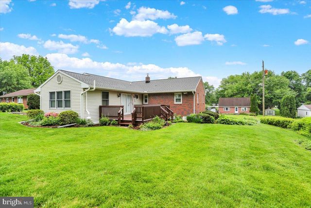 41 JAYANN DR, Lebanon, PA 17042