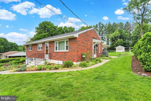 41 JAYANN DR, Lebanon, PA 17042