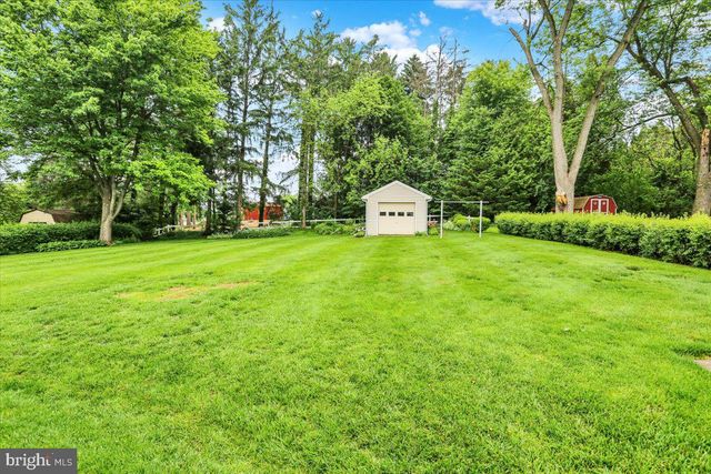 41 JAYANN DR, Lebanon, PA 17042
