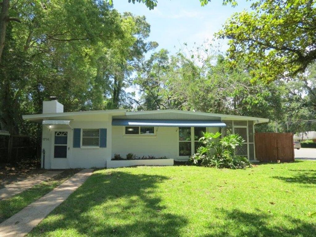 1714 Hall Drive, Tallahassee, FL 32303