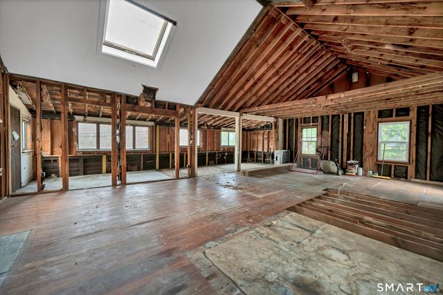 25 Lake Drive, New Milford, CT 06776