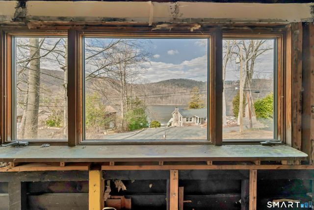 25 Lake Drive, New Milford, CT 06776