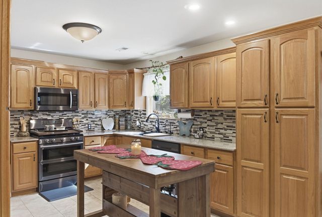 104 Oak Drive, Kimberling City, MO 65686