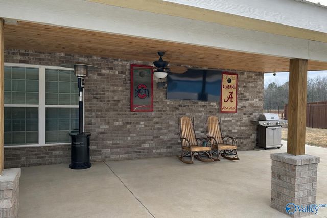 26901 Leslie Lane, Elkmont, AL 35620