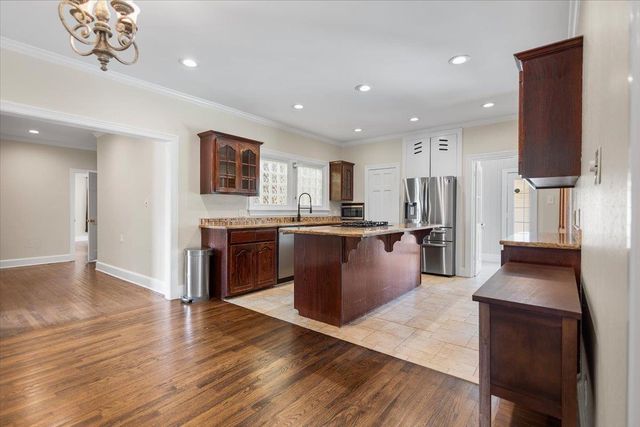 1609 Old Nacogdoches Rd, Henderson, TX 75654