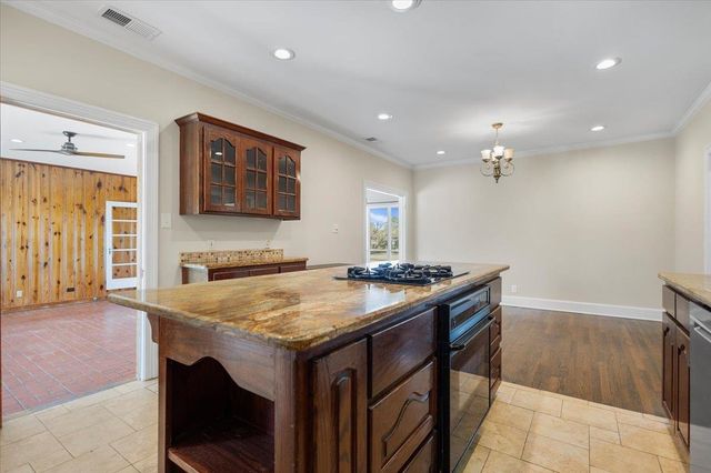 1609 Old Nacogdoches Rd, Henderson, TX 75654