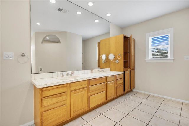 1609 Old Nacogdoches Rd, Henderson, TX 75654