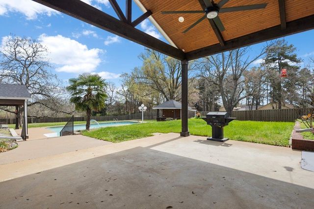 1609 Old Nacogdoches Rd, Henderson, TX 75654