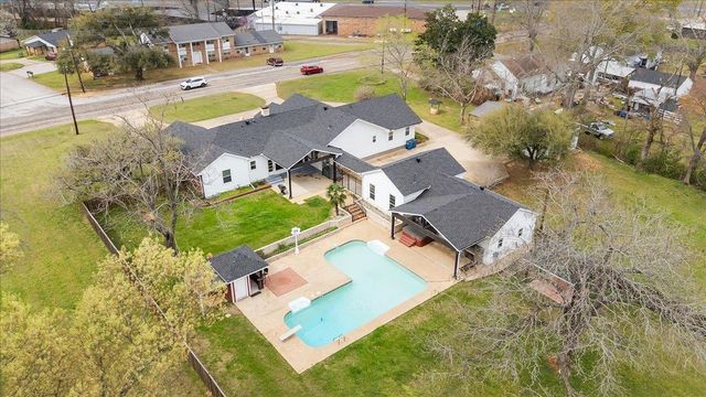 1609 Old Nacogdoches Rd, Henderson, TX 75654