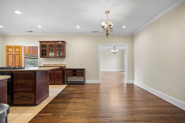 1609 Old Nacogdoches Rd, Henderson, TX 75654