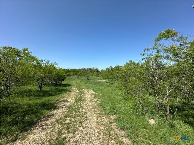 8500 N Fork Road, Bartlett, TX 76511