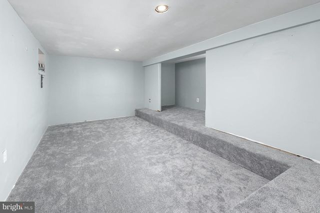 20 N OAKLAND AVE, Runnemede, NJ 08078