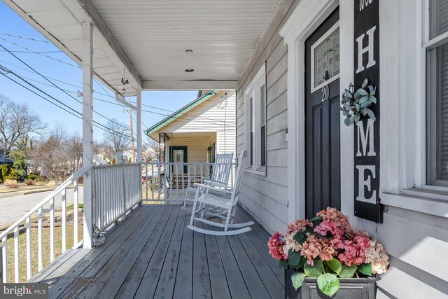 20 N OAKLAND AVE, Runnemede, NJ 08078