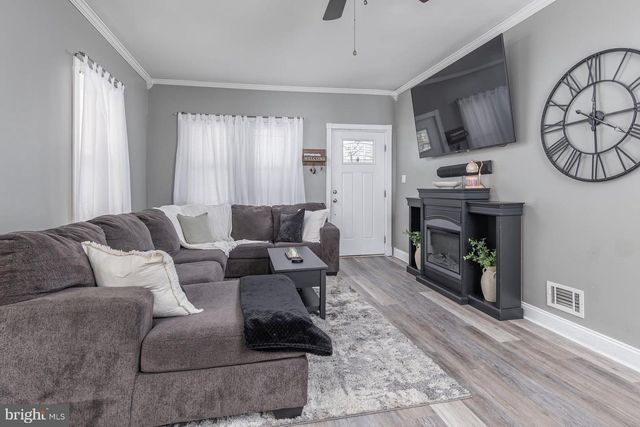 20 N OAKLAND AVE, Runnemede, NJ 08078