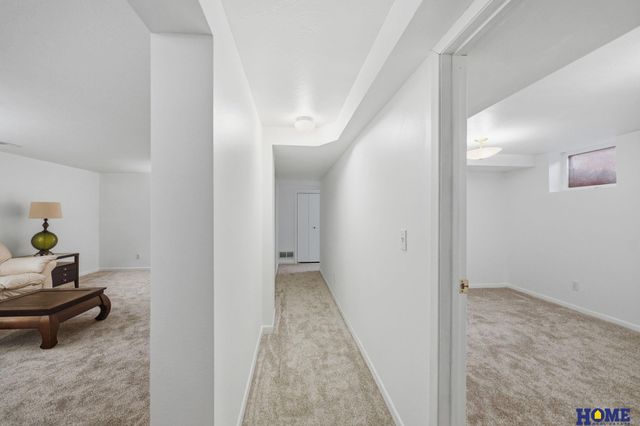 2621 S 40th Street, Lincoln, NE 68506