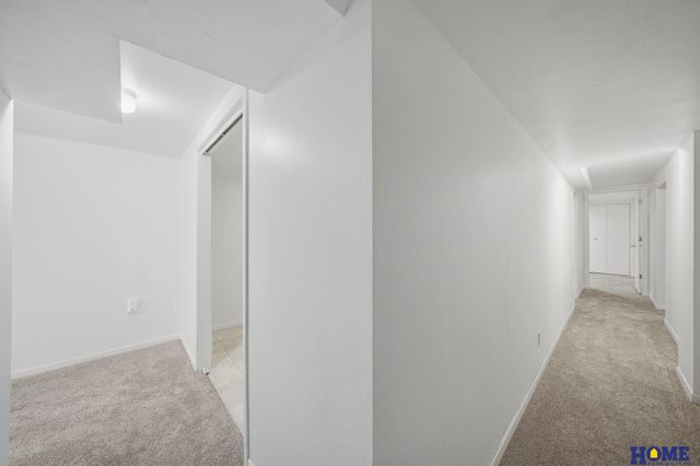 2621 S 40th Street, Lincoln, NE 68506