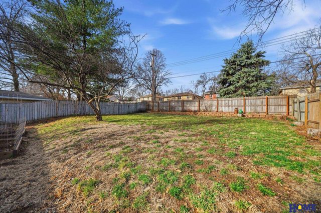 2621 S 40th Street, Lincoln, NE 68506