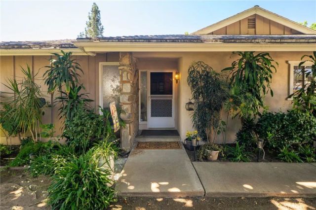 2549 College Lane, La Verne, CA 91750