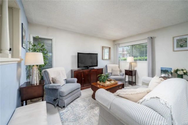 2549 College Lane, La Verne, CA 91750