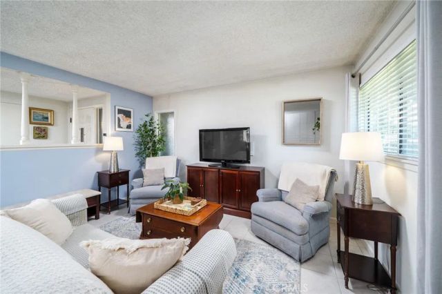 2549 College Lane, La Verne, CA 91750
