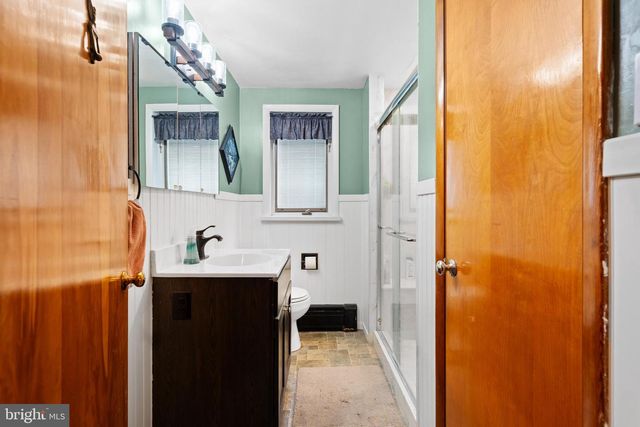3070 MIDDLE CREEK RD, Gilbertsville, PA 19525
