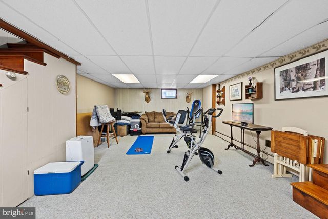 3070 MIDDLE CREEK RD, Gilbertsville, PA 19525