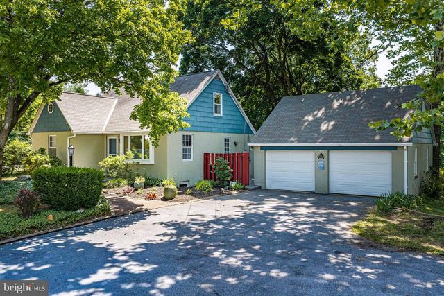 3070 MIDDLE CREEK RD, Gilbertsville, PA 19525
