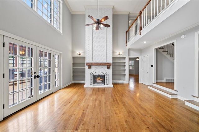 2930 BELFORT DR, Germantown, TN 38138