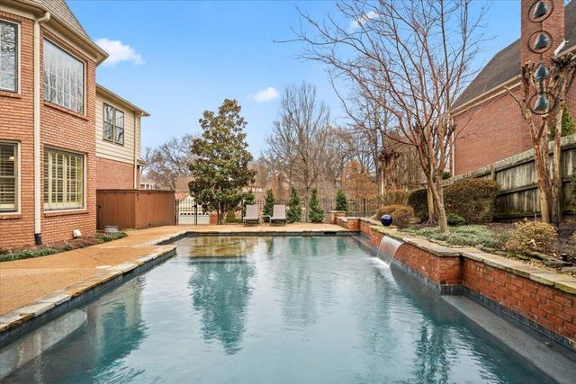 2930 BELFORT DR, Germantown, TN 38138