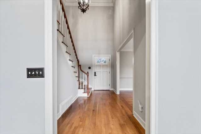 2930 BELFORT DR, Germantown, TN 38138