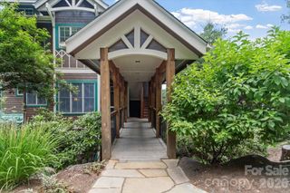 45 Creekside Way I202, Burnsville, NC 28714