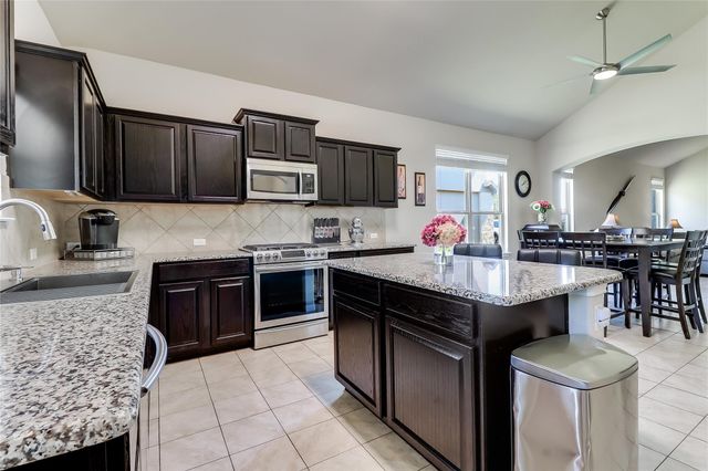 1425 Hamiltons WAY, Leander, TX 78641