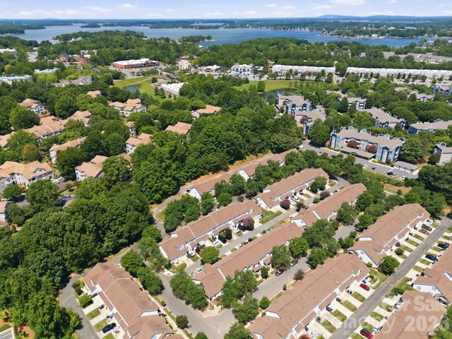 17307 Villanova Road, Huntersville, NC 28078