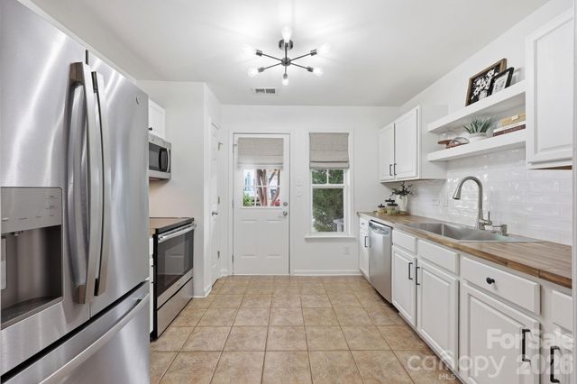 17307 Villanova Road, Huntersville, NC 28078