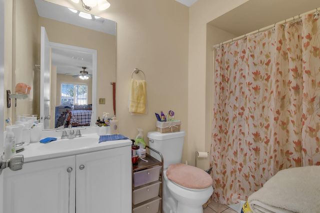 5617 BLUE SHADOWS COURT 66-4, Orlando, FL 32811
