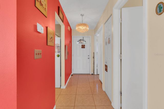 5617 BLUE SHADOWS COURT 66-4, Orlando, FL 32811