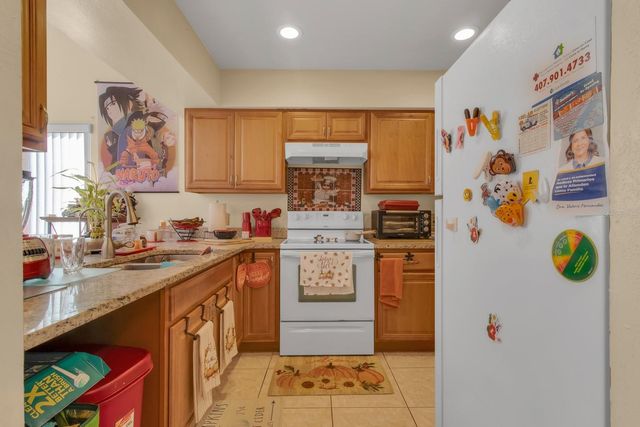 5617 BLUE SHADOWS COURT 66-4, Orlando, FL 32811