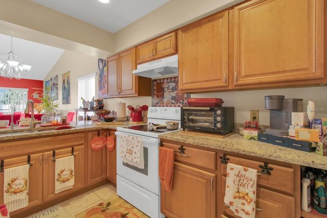 5617 BLUE SHADOWS COURT 66-4, Orlando, FL 32811