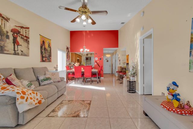 5617 BLUE SHADOWS COURT 66-4, Orlando, FL 32811