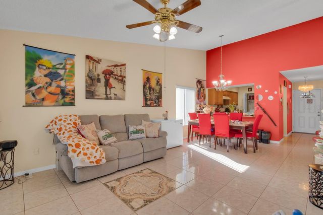 5617 BLUE SHADOWS COURT 66-4, Orlando, FL 32811