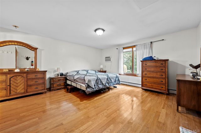 1850 Lenox Avenue, East Meadow, NY 11554