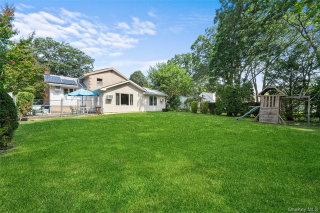 1850 Lenox Avenue, East Meadow, NY 11554