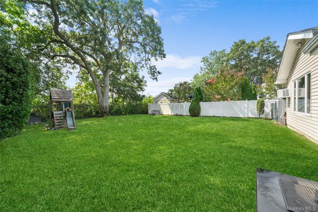 1850 Lenox Avenue, East Meadow, NY 11554