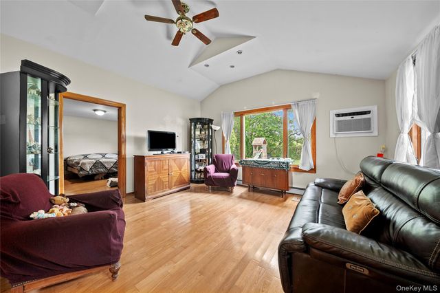 1850 Lenox Avenue, East Meadow, NY 11554