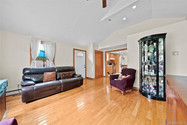 1850 Lenox Avenue, East Meadow, NY 11554