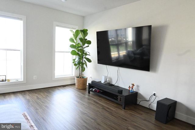 23051 COPPER TREE TER, Brambleton, VA 20148